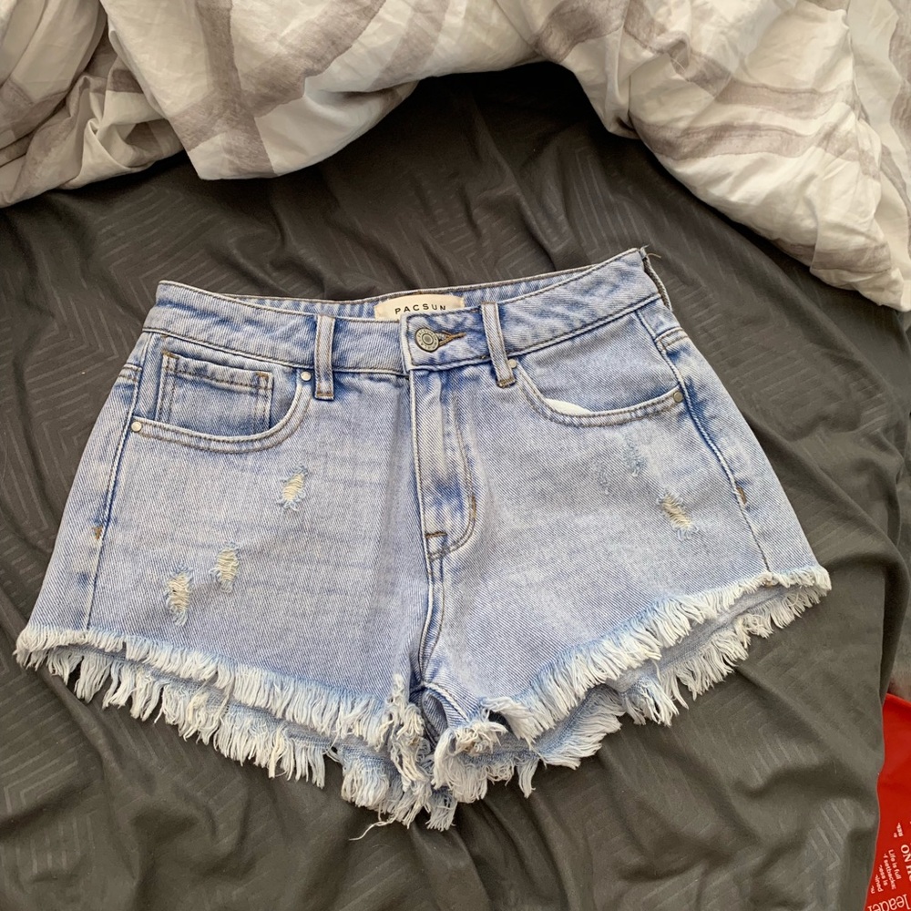 high rise BRAND NEW pacsun shorts